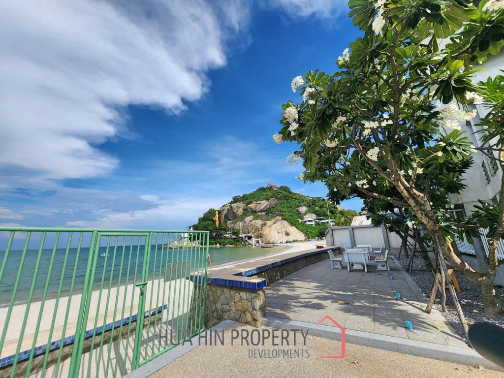 Exclusive Beachfront Townhouse For Sale in Takiab Hua Hin