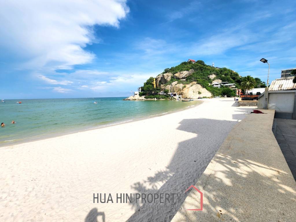 Exclusive Beachfront Townhouse For Sale in Takiab Hua Hin