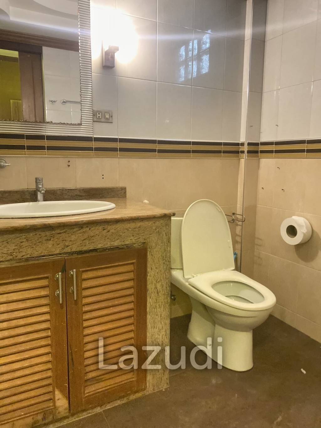 Massage Shop for Sale in Pattaya City Center