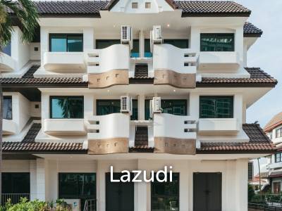 5 Bed 6 Bath  Townhouse at Regent 71 Place