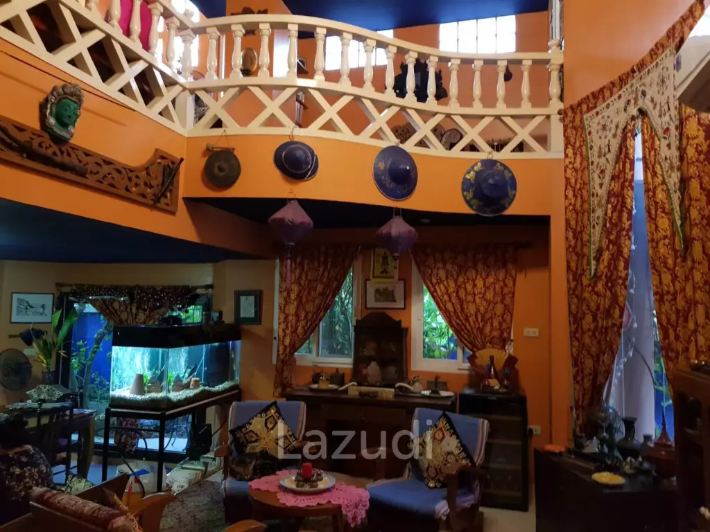3 Bed 3 Bath Twin House Pattanakarn 38