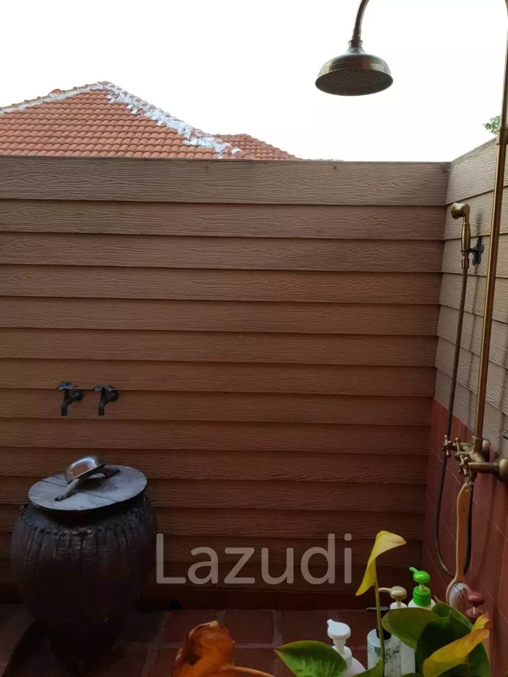 3 Bed 3 Bath Twin House Pattanakarn 38