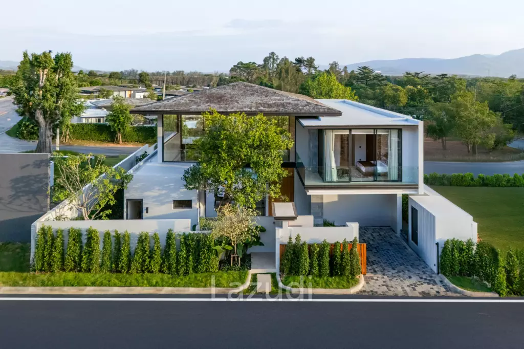 4 Bed 5 Bath 430.90 SQ.M Botanica Chalong Bay