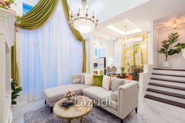 3 Bed 4 Bath 240 Sq.m he Peridot @Sabaispace