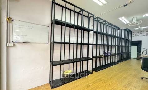 3 Bedroom 3 Bathroom 52 Sq.m Townhouse At Asoke