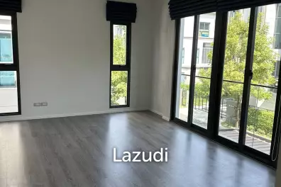 4 Bed 4 Bath 244 Sq.m The SONNE Srinakarindra-Bangna