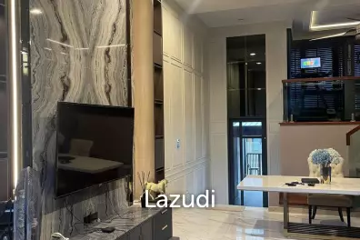 3 Bed 4 Bath 254 Sq.m The Eight Chatuchak Ratchada