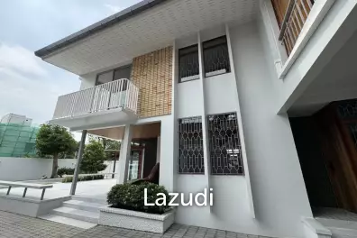 4 Bedroom 4 Bathroom 450 Sq.m House At Pridi 25