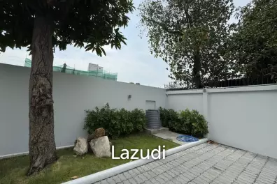 4 Bedroom 4 Bathroom 450 Sq.m House At Pridi 25