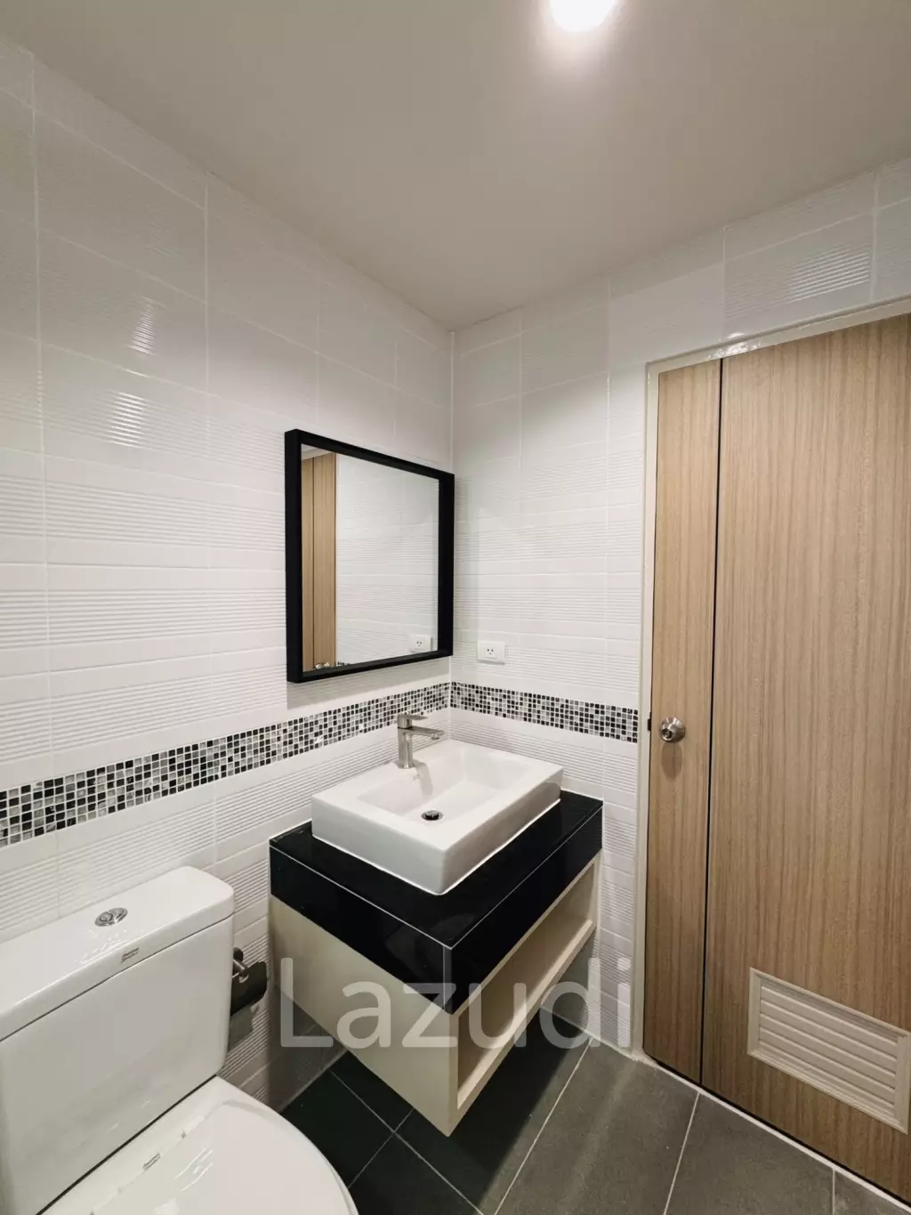Renovated 1 Bedroom 32 SQ.M The View Condo For Sale