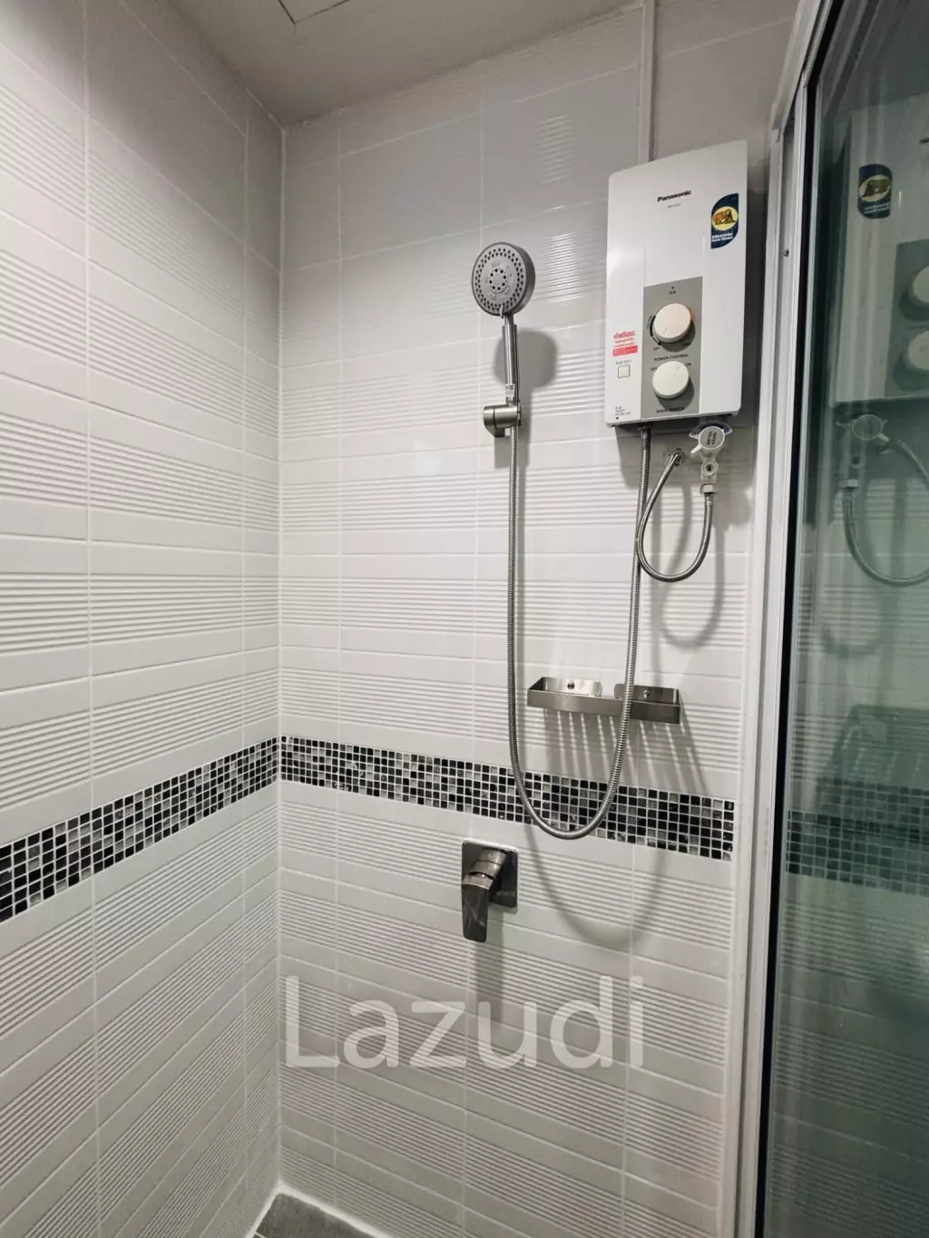 Renovated 1 Bedroom 32 SQ.M The View Condo For Sale