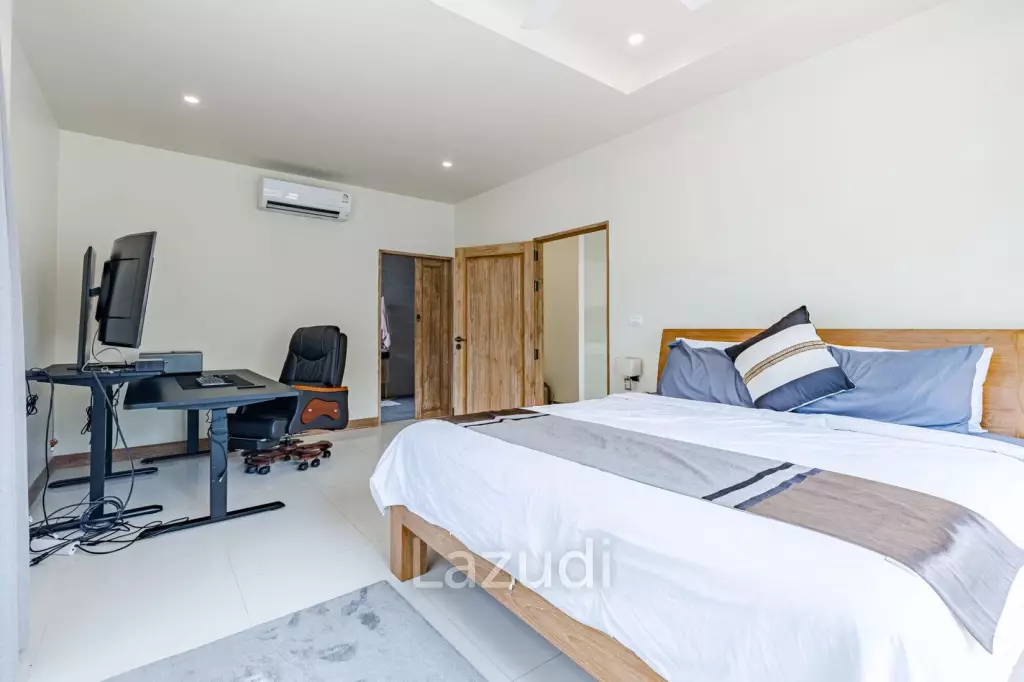 Luxury 3-Bed Standalone Villa in Bangjo