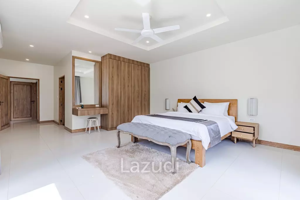 Luxury 3-Bed Standalone Villa in Bangjo