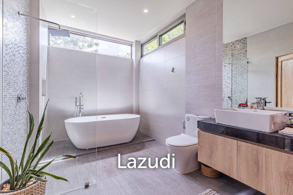 Luxury 3-Bed Standalone Villa in Bangjo