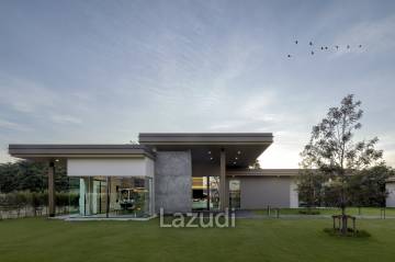 4 Bedrooms 5 Bathrooms 770.8 SQ.M. Ascent by Baan Pattaya
