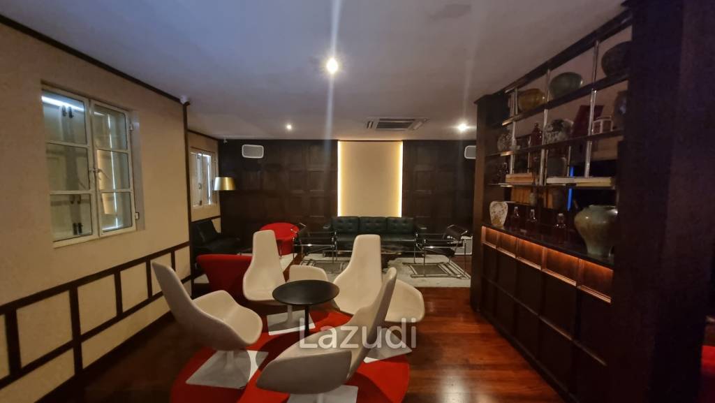 Elegant Thong Lo/Petchburi Corner Gem — 416sqm Restaurant Space with Outdoor Space and Ample Parking