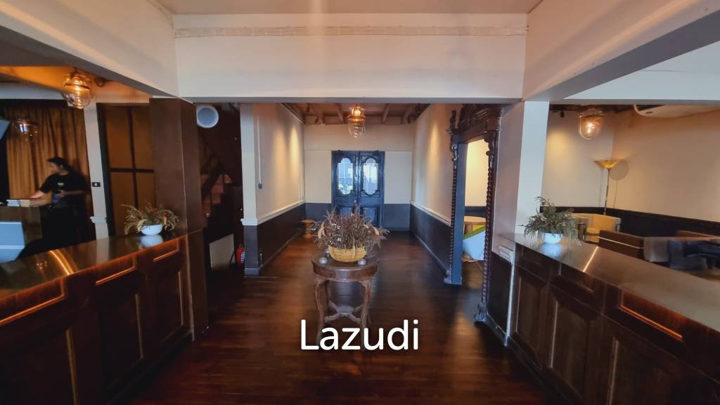 Elegant Thong Lo/Petchburi Corner Gem — 416sqm Restaurant Space with Outdoor Space and Ample Parking