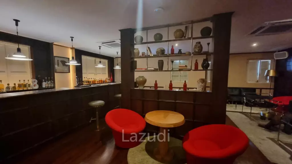 Elegant Thong Lo/Petchburi Corner Gem — 416sqm Restaurant Space with Outdoor Space and Ample Parking