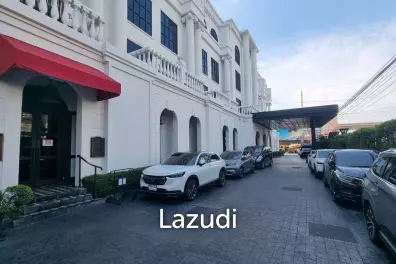 Elegant Thong Lo/Petchburi Corner Gem — 416sqm Restaurant Space with Outdoor Space and Ample Parking