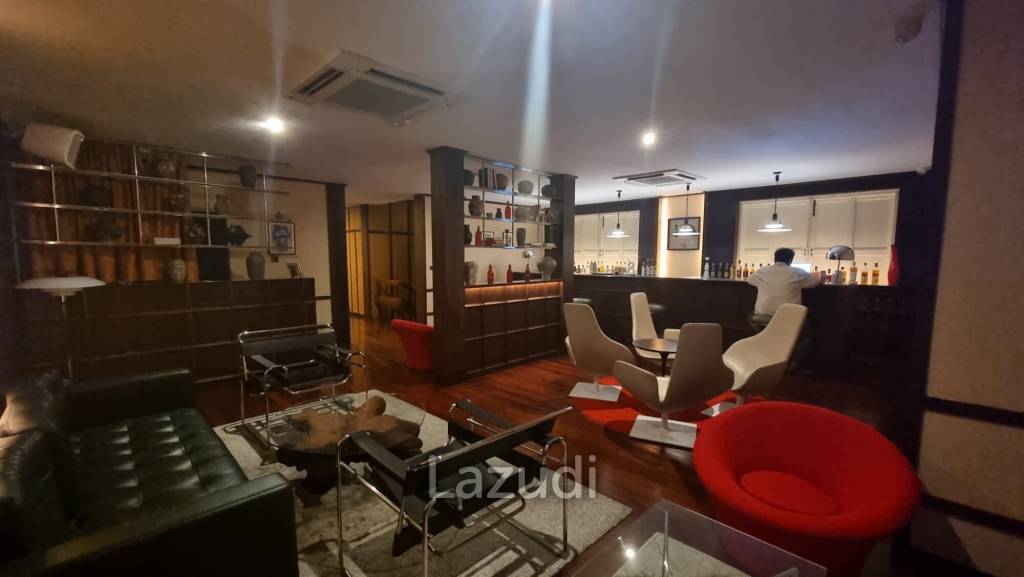 Elegant Thong Lo/Petchburi Corner Gem — 416sqm Restaurant Space with Outdoor Space and Ample Parking