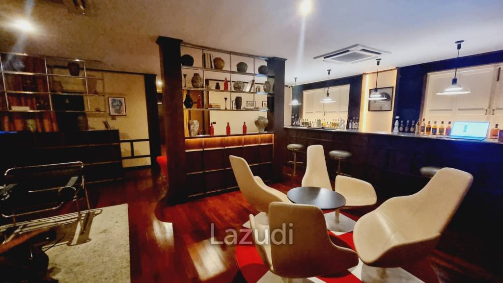 Elegant Thong Lo/Petchburi Corner Gem — 416sqm Restaurant Space with Outdoor Space and Ample Parking