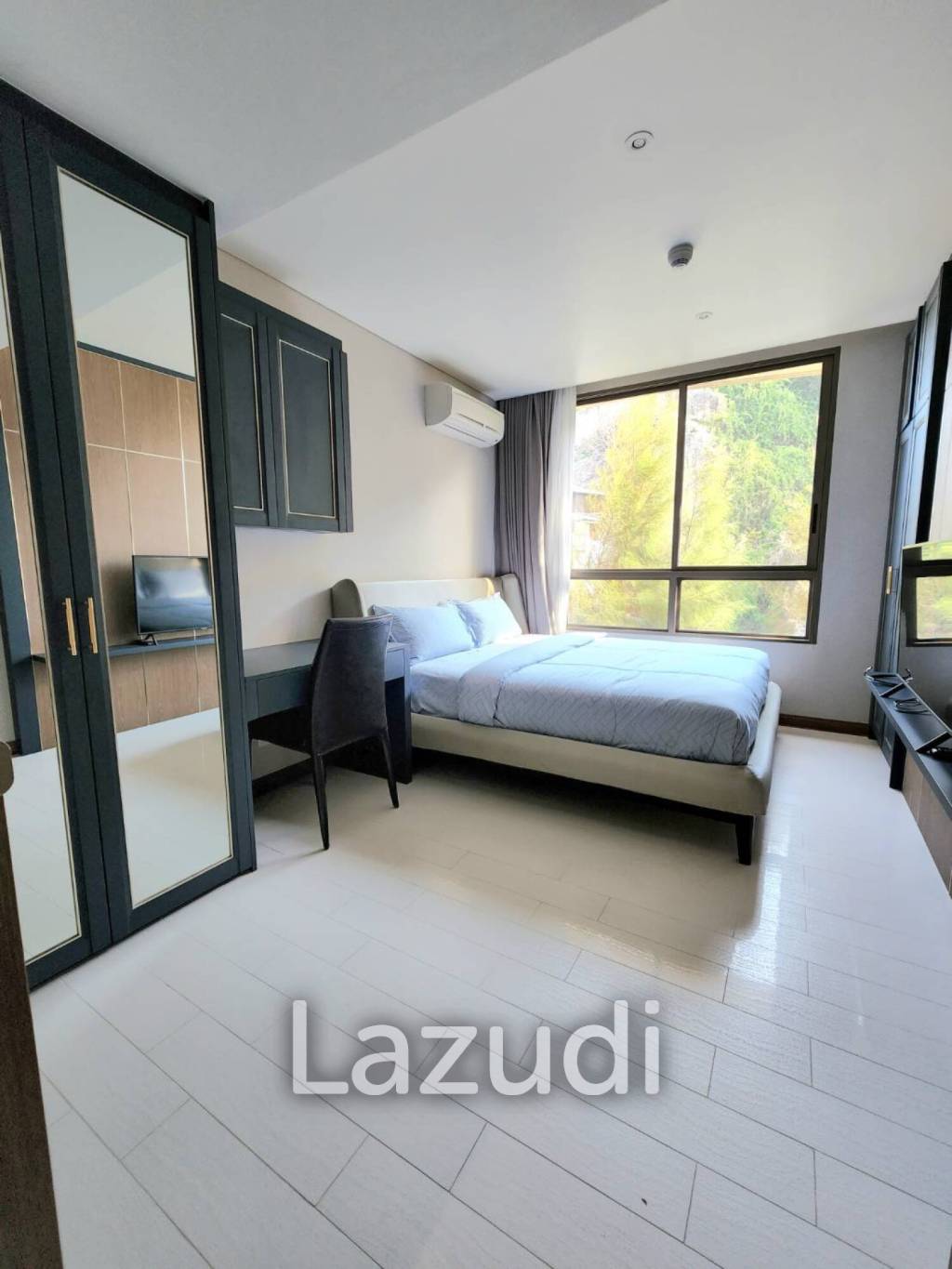 Veranda Residence: Stunning Beach front  3 beds 3 bath condo
