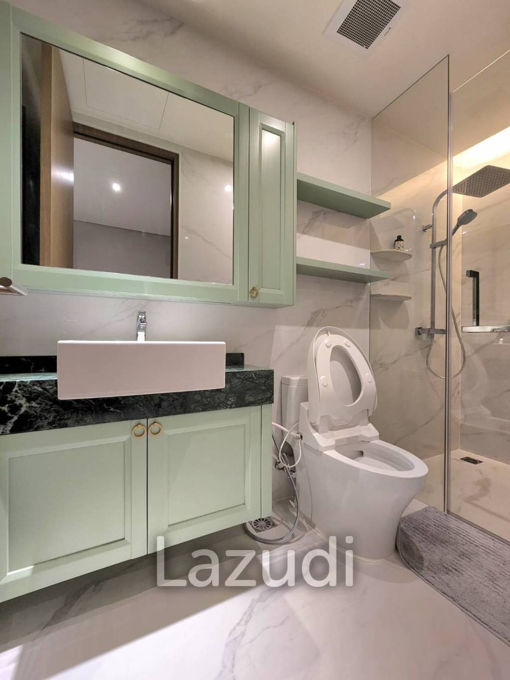 Veranda Residence: Stunning Beach front  3 beds 3 bath condo