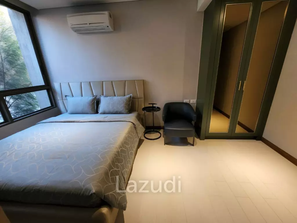 Veranda Residence: Stunning Beach front  3 beds 3 bath condo