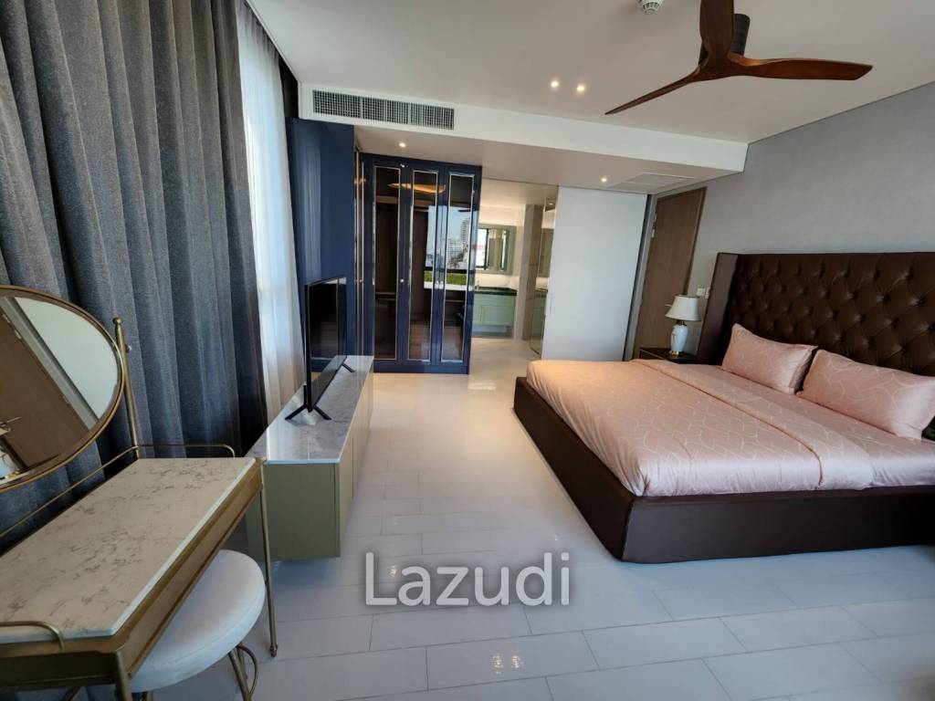 Veranda Residence: Stunning Beach front  3 beds 3 bath condo