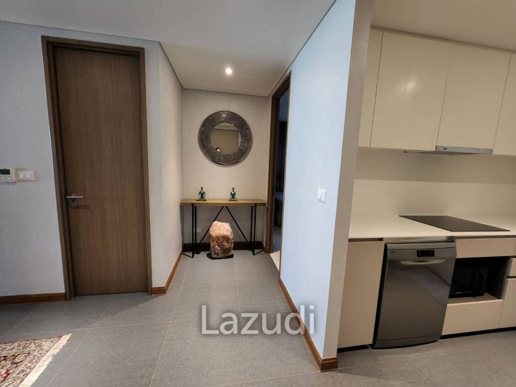 Veranda Residence: Stunning Beach front  3 beds 3 bath condo