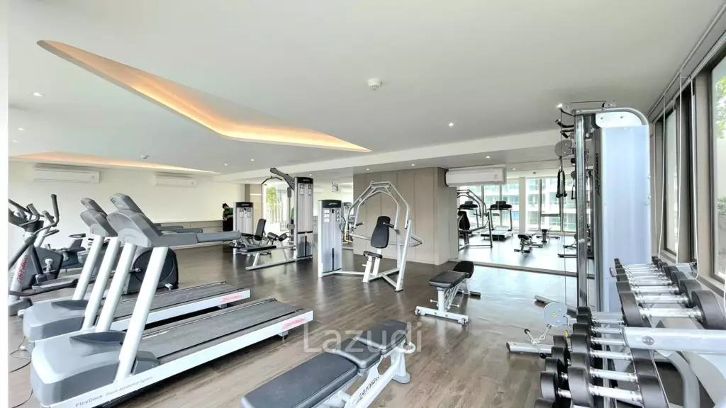 Veranda Residence: Stunning Beach front  3 beds 3 bath condo