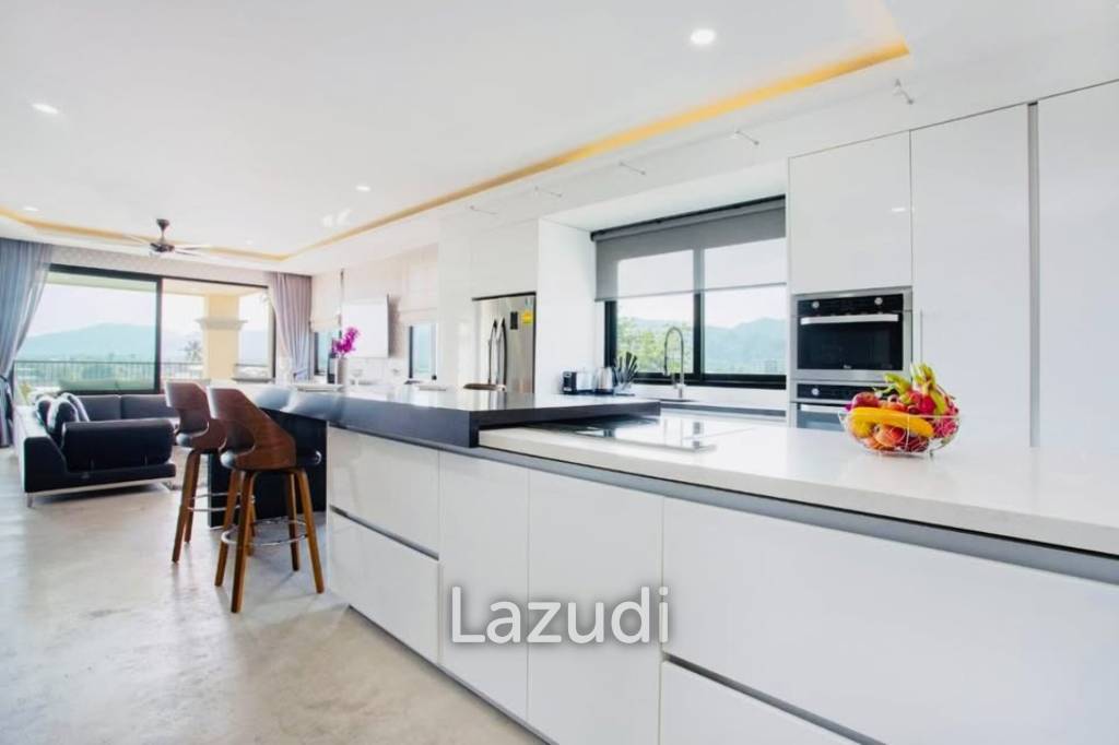 15 Bedroom Property with Stunning Panoramic Views of Chalong Bay