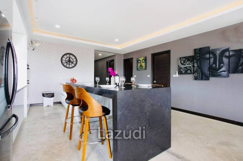15 Bedroom Property with Stunning Panoramic Views of Chalong Bay