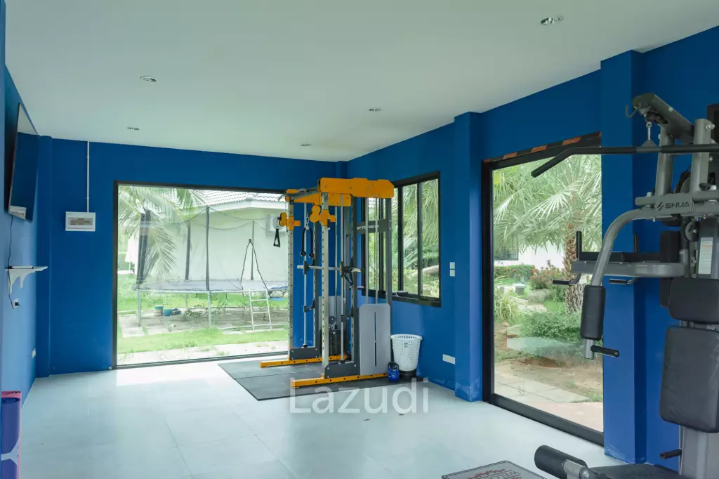 Great Value Pool villa in  1.5 Rai land near Samroiyot Beach