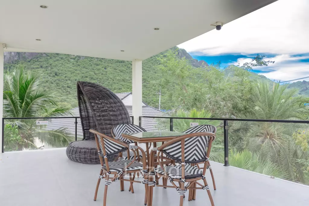Great Value Pool villa in  1.5 Rai land near Samroiyot Beach