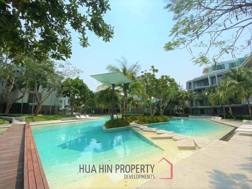 Baan San Kraam: Modern 1 Bedroom Condo with Pool View For Sale