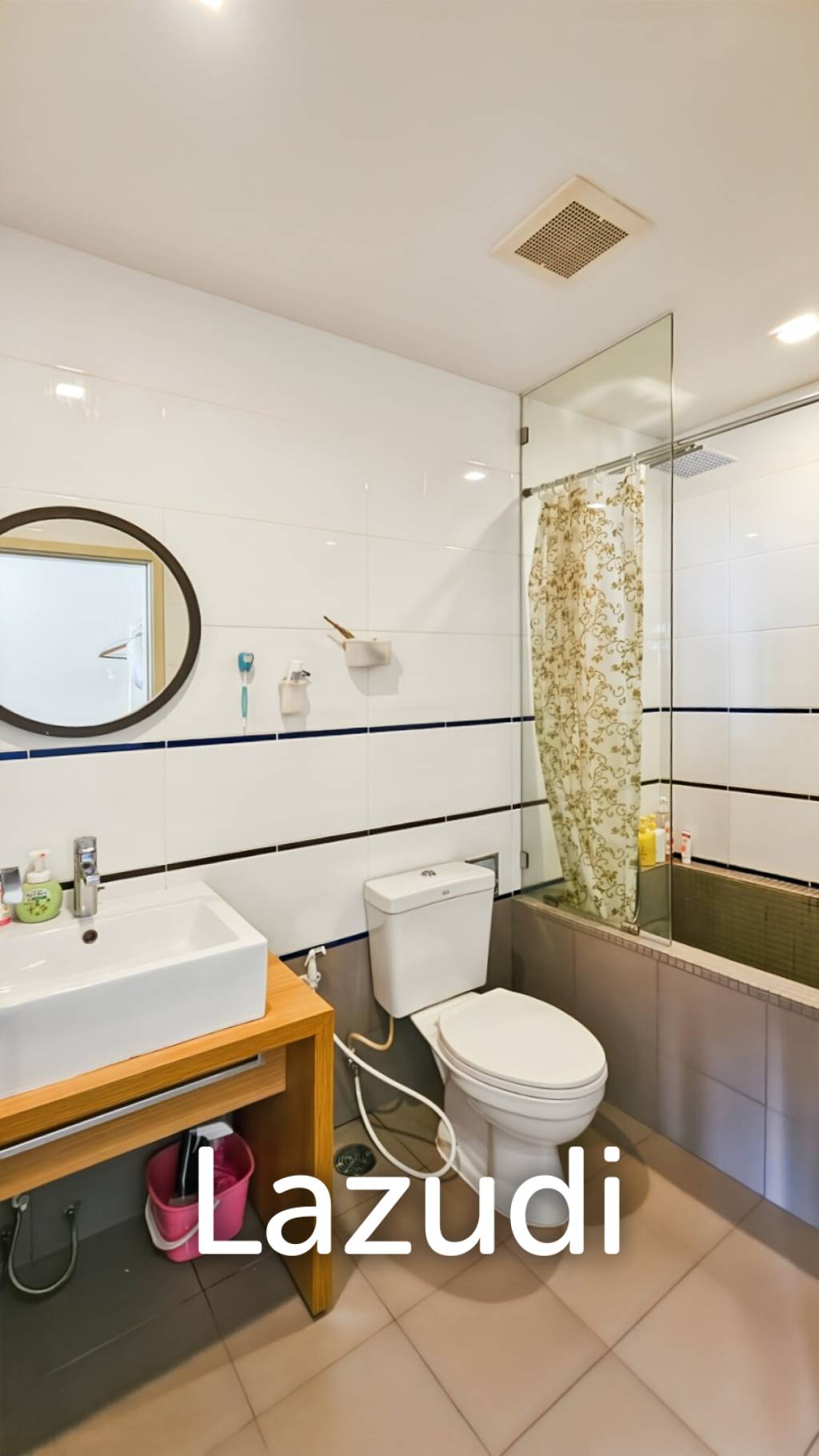 Baan San Kraam: Modern 1 Bedroom Condo with Pool View For Sale