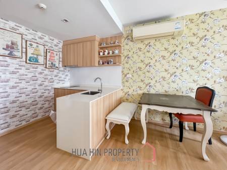 Baan San Kraam: Modern 1 Bedroom Condo with Pool View For Sale