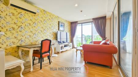 Baan San Kraam: Modern 1 Bedroom Condo with Pool View For Sale