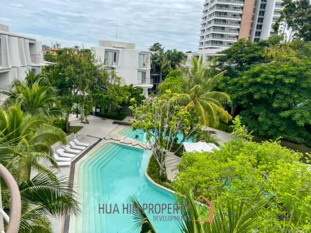 Baan San Kraam: Modern 1 Bedroom Condo with Pool View For Sale