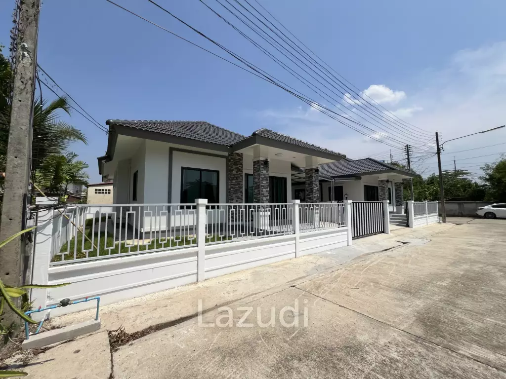 ขายบ้าน 2 ห้องนอน ชั้นเดียวในโครงการสินานี 2 ท่าสาย