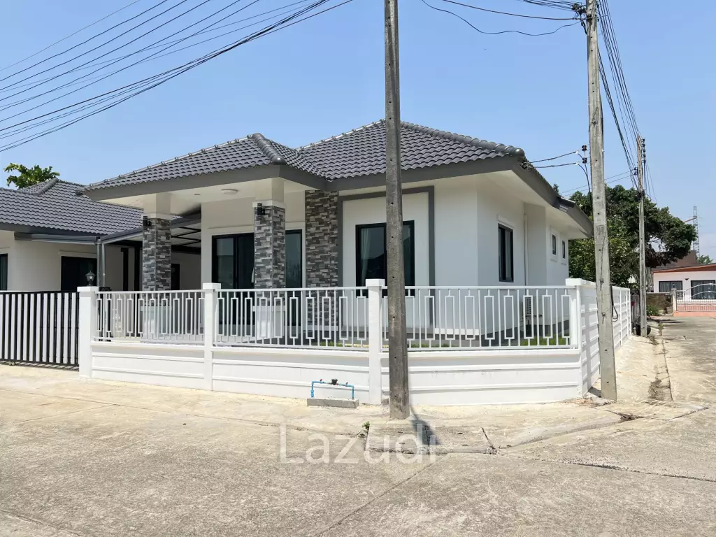 ขายบ้านหลังมุม 2 ห้องนอน ชั้นเดียวในโครงการสินานี 2 ท่าสาย