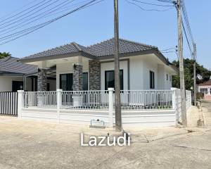 ขายบ้านหลังมุม 2 ห้องนอน ชั้นเดียวในโครงการสินานี 2 ท่าสาย