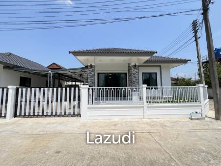 2 Beds Corner House For Sale in Sinanee 2 Tha Sai