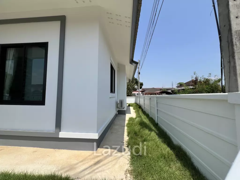 ขายบ้านหลังมุม 2 ห้องนอน ชั้นเดียวในโครงการสินานี 2 ท่าสาย