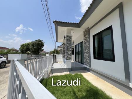 2 Beds Corner House For Sale in Sinanee 2 Tha Sai
