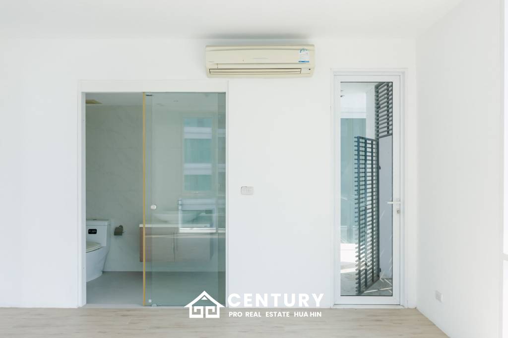 MY RESORT CONDO : 3 bed sea views