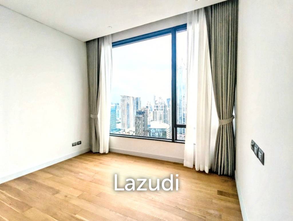 3 Bed 3 Bath 148 SQ.M Sindhorn Residence