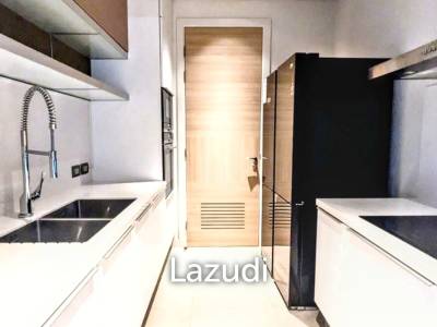 3 Bed 3 Bath 148 SQ.M Sindhorn Residence
