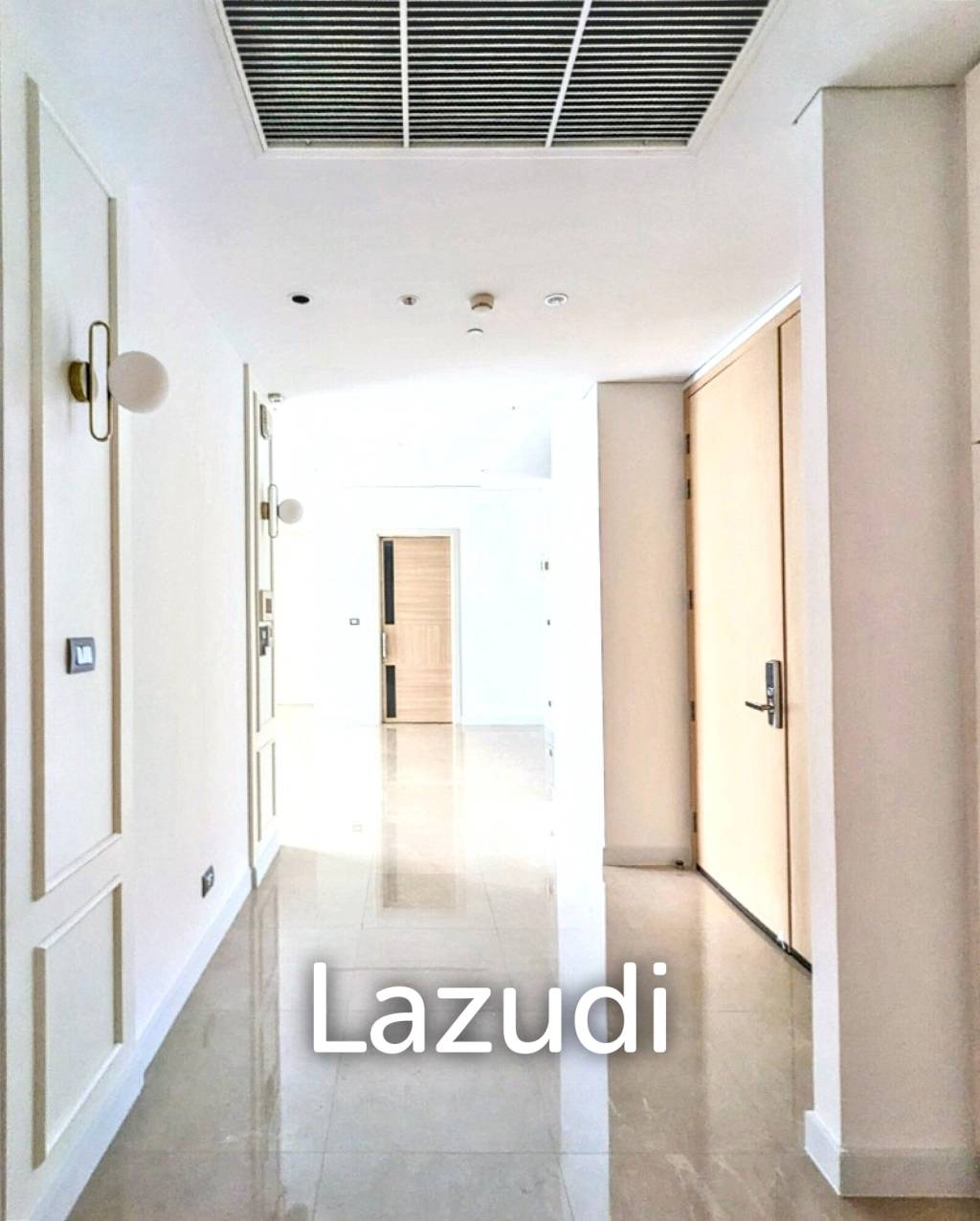 3 Bed 3 Bath 148 SQ.M Sindhorn Residence